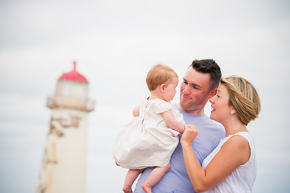 Family photoshoot on the beach in Talacre in Mold with Celynnen Photography
