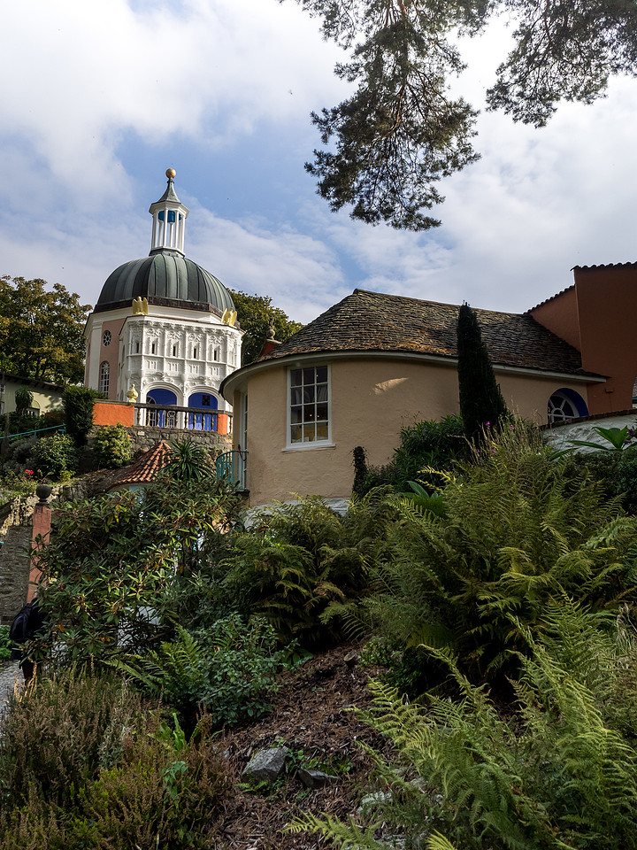 Wedding photographer in Celynnen Photography's feature on Portmeirion, one of the best wedding venues in Wales