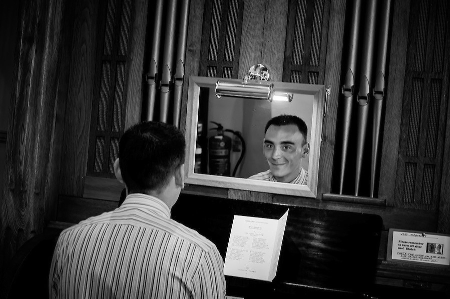 Organ Player at a church at a wedding in Chester.