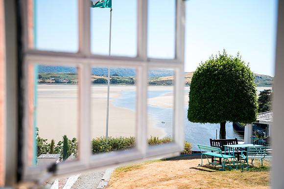 Laura and Richard's Wedding with Celynnen Photography