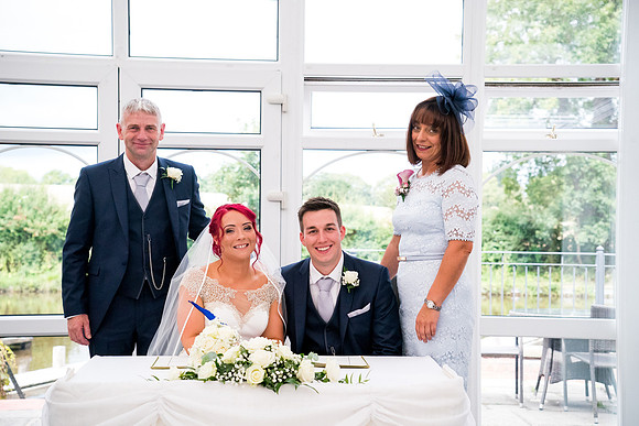 Jessica and Daniel's Wedding at The Lion Quays Hotel