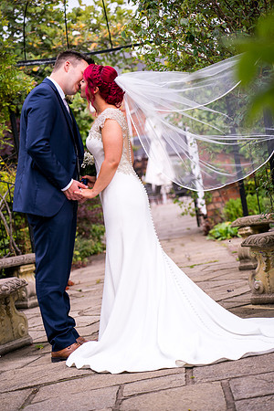 Jessica and Daniel's Wedding at The Lion Quays Hotel