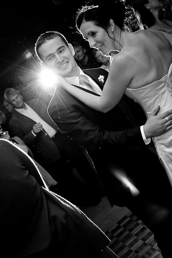 destination wedding photographer first dance