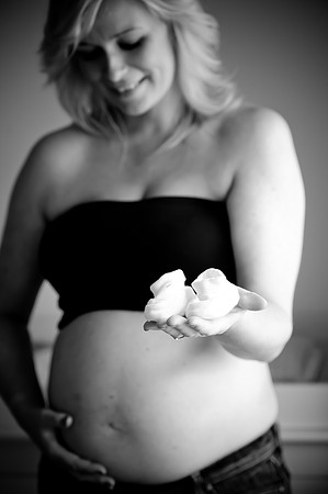 Black and white portrait from a bump to baby photoshoot in the Wirral