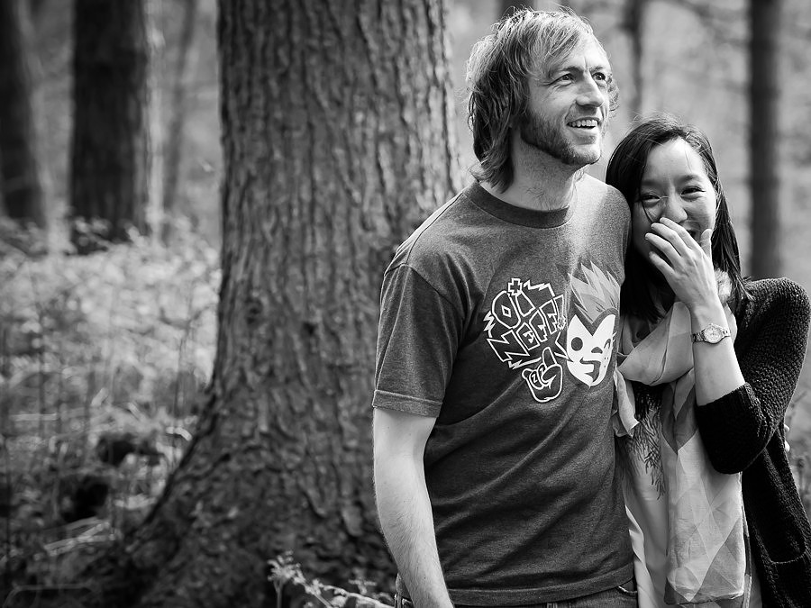 Photograph of Dan & Lisa by a tree in Delamere Forest. Celynnen Photography. Pre Wedding Shoot. Dan & Lisa